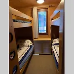 Houseboat - Beacon Of Happiness Pozsony