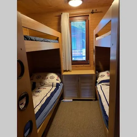 Houseboat - Beacon Of Happiness Bratislava