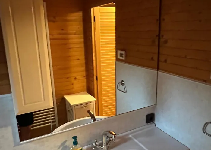 Houseboat - Beacon Of Happiness ספינת מלון ברטיסלאבה