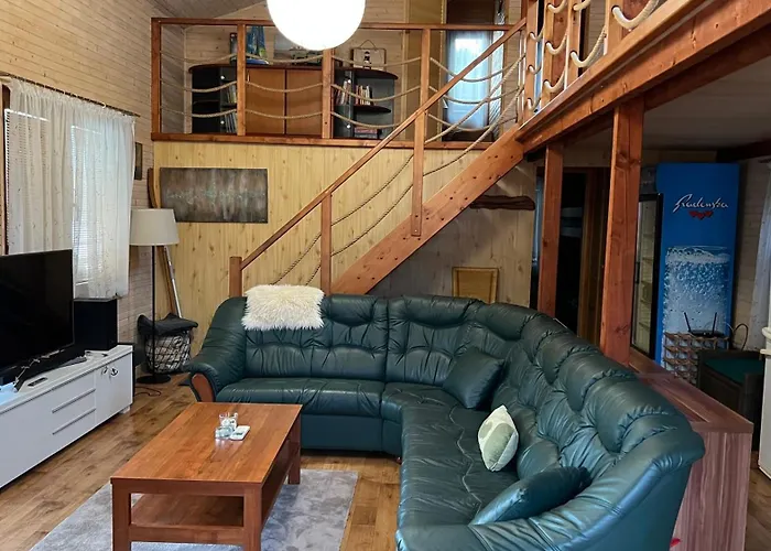 Houseboat - Beacon Of Happiness ספינת מלון *